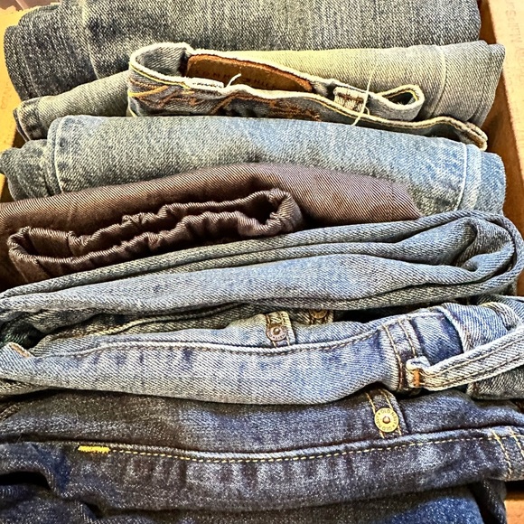 MENS JEANS MYSTERY BOX 6 PIECES - Picture 3 of 3